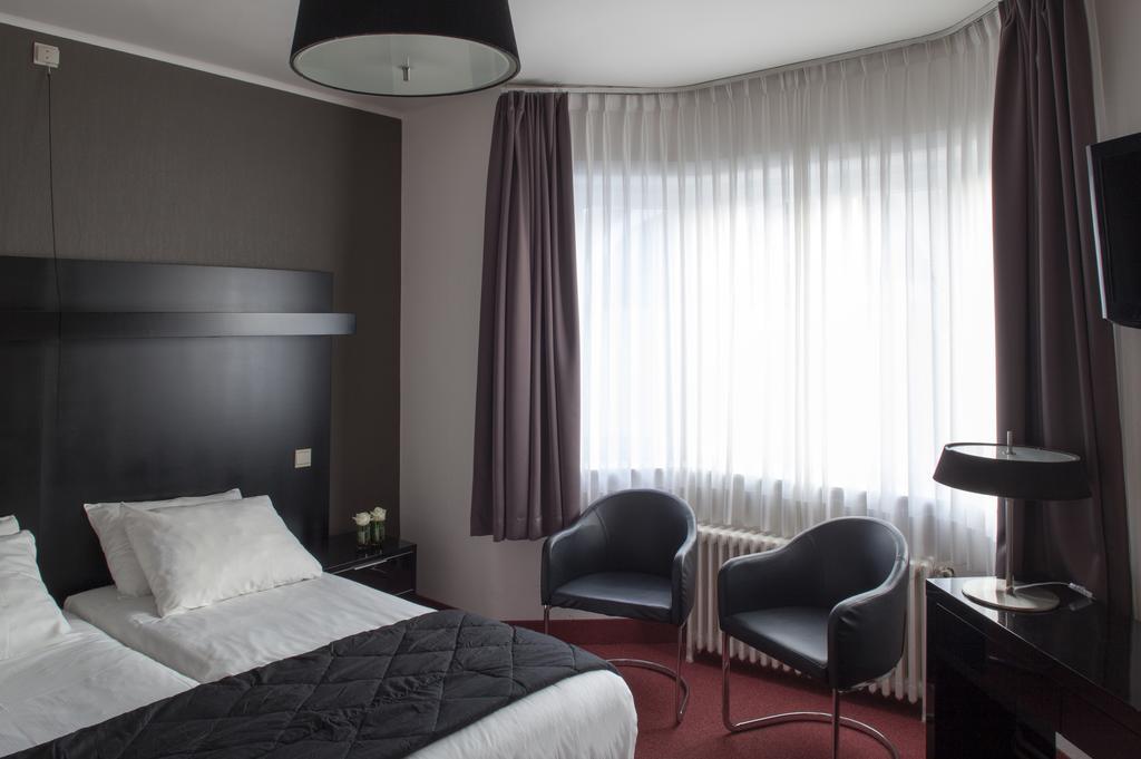 Hotel Du Soleil Кноке-Хайст Екстериор снимка