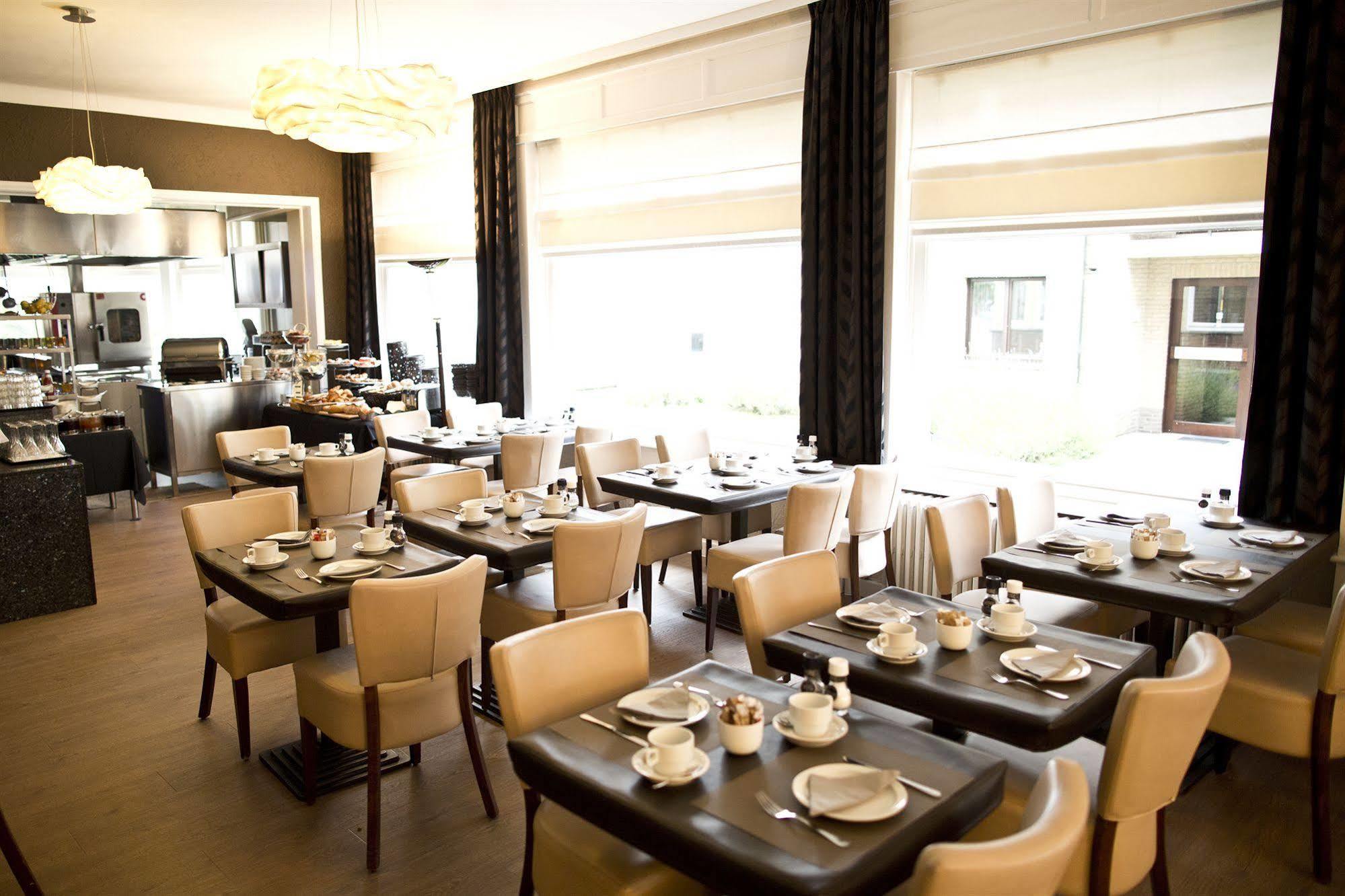 Hotel Du Soleil Кноке-Хайст Екстериор снимка